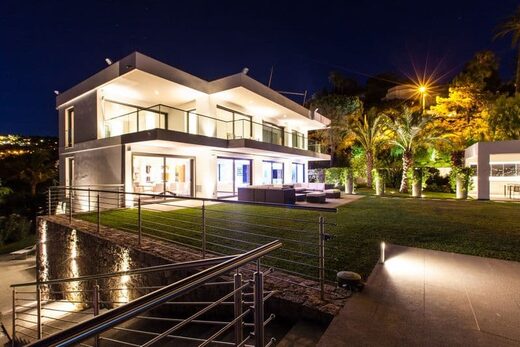 Villa 9/11