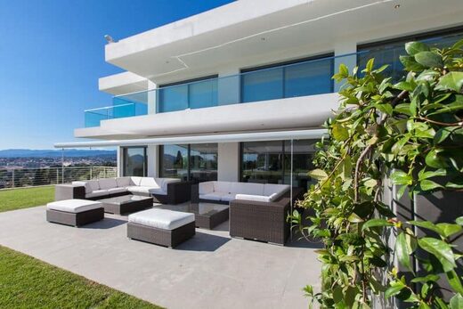 Villa 9/11