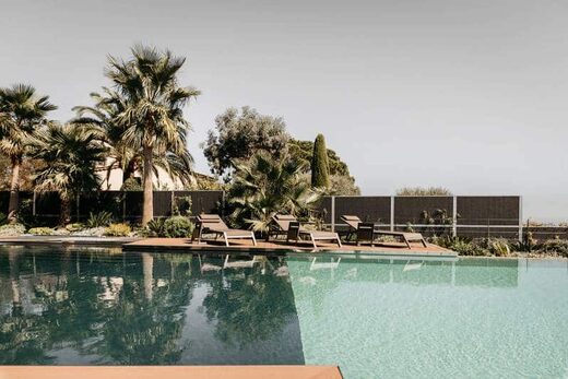 Rénovation complète d&#8217;une villa de 600m² à Cannes 06