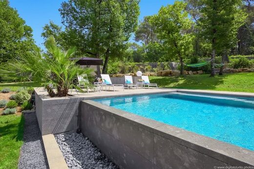 VILLA X-CHEN DE STYLE CONTEMPORAIN à Valbonne
