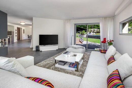 VILLA X-CHEN DE STYLE CONTEMPORAIN à Valbonne