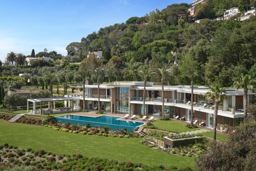 Villa P.