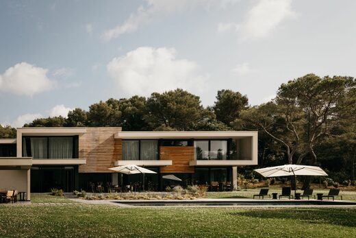 Villa V.