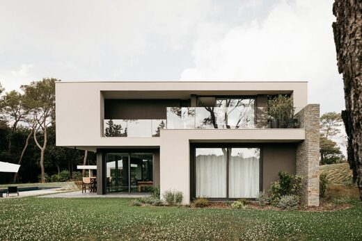 Villa V.
