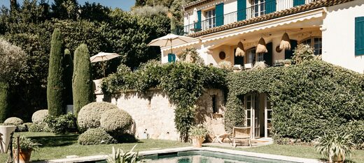 Villa D.