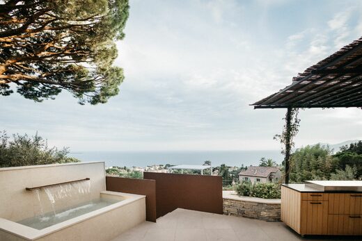 Villa B