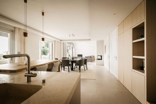 Villa B