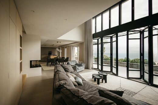 Villa B