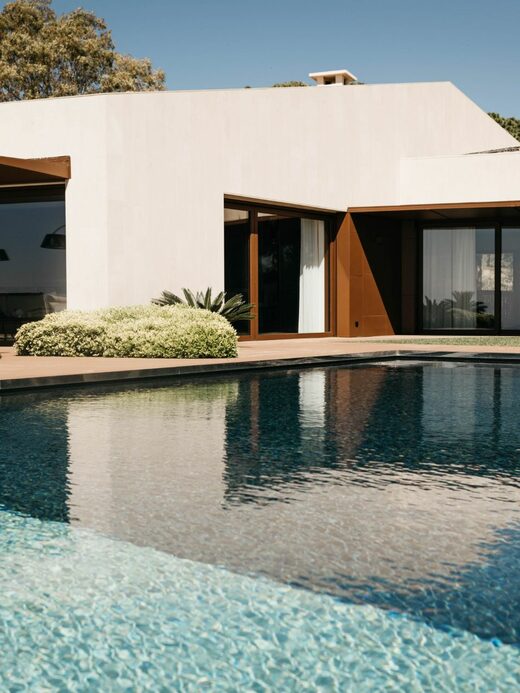 Villa S.